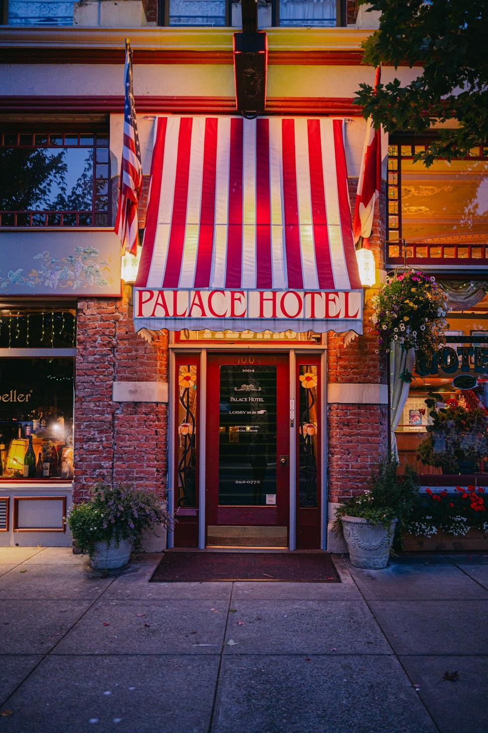 Runeval Quintaris Hotel Historic Building